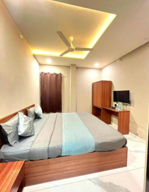 Hotel Mathura Central inn